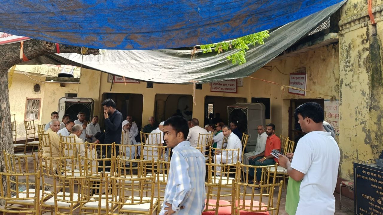 अनंगपुर गांव की चौपाल